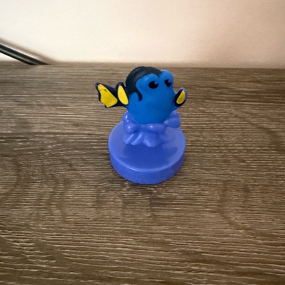 Dory Happy Meal figure